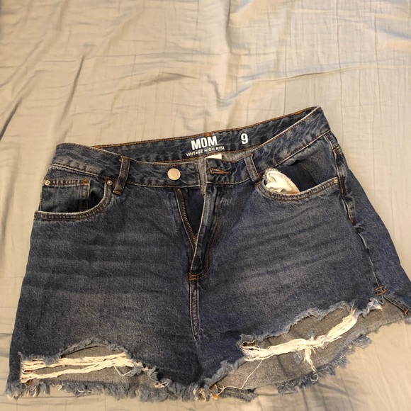 Denim shorts - Picture 6 of 6